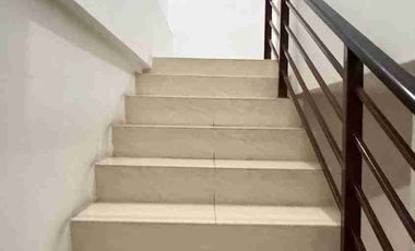 Disewakan CEPAT! PURI MANSION TOWNHOUSE Jakarta Barat. Fully Furnished Siap Huni and STRATEGIS!