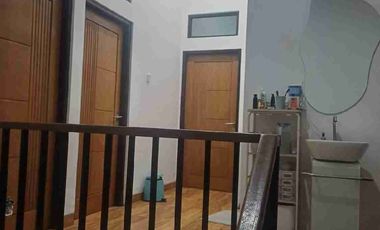 Rumah 2lt kaw elit view sawah antasura peguyangan jl5mtr garase 2mobil