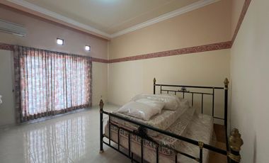 Villa Puncak Prigen 3kavling luas 2.500m2 bangunan 700m2 ada 6 kamar,gasebo,kolam ikan