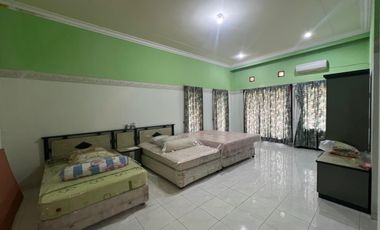 Villa Puncak Prigen 3kavling luas 2.500m2 bangunan 700m2 ada 6 kamar,gasebo,kolam ikan