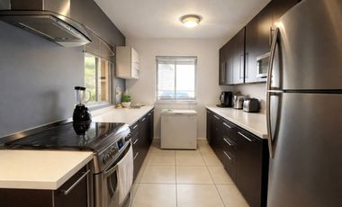 Casa de oportunidad, 3 niveles, 5 recamaras en la Joya