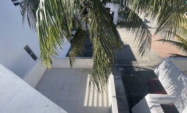 Casa de oportunidad, 3 niveles, 5 recamaras en la Joya