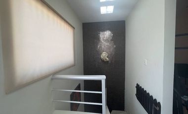 Casa de oportunidad, 3 niveles, 5 recamaras en la Joya