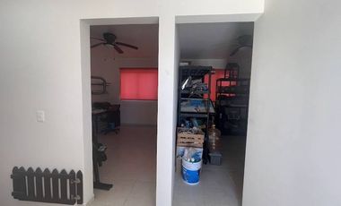 Casa de oportunidad, 3 niveles, 5 recamaras en la Joya