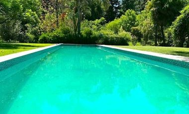 Casa Sólida de Diseño Moderno + Piscina | Condominio