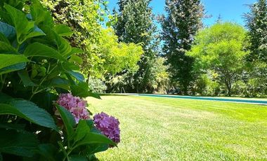 Casa Sólida de Diseño Moderno + Piscina | Condominio