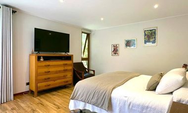 Casa Sólida de Diseño Moderno + Piscina | Condominio