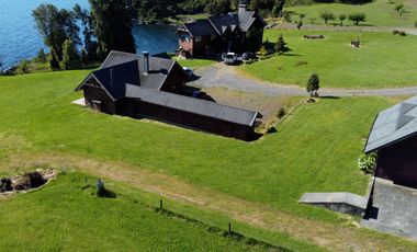 Espectacular casa frente al Lago Llanquihue, con acceso directo a playa de 200 metros