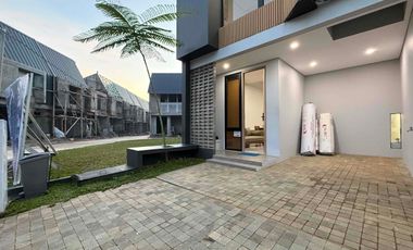 Rumah Mewah 2 Lantai Termurah di Limo Kota Depok, Full Furnished Lokasi Strategis.