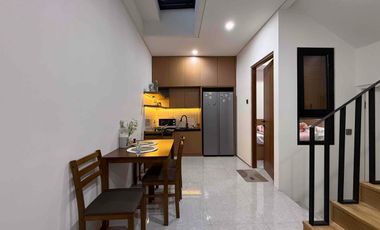 Rumah Mewah 2 Lantai Termurah di Limo Kota Depok, Full Furnished Lokasi Strategis.