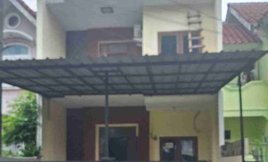 rumah Taman Surya 5 dekat pasar Laris 2 lantai Sdh renov siap huni