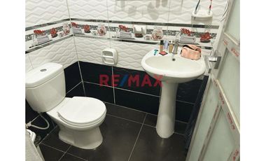 Vendo Casa De 03 Pisos En Balneario Playa De Puerto Chico Barranca