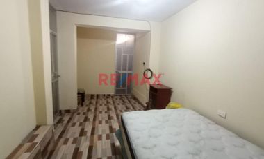 Vendo Casa De 03 Pisos En Balneario Playa De Puerto Chico Barranca