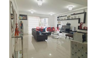 Vendo Departamento Duplex En Zona Residencial Exclusiva De Santiago De Surco