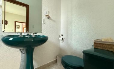 CASA EN VENTA EN FRACCIONAMIENTO LOMAS DE COCOYOC MORELOS