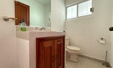 CASA EN VENTA EN FRACCIONAMIENTO LOMAS DE COCOYOC MORELOS