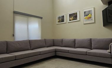 CASA INTELIGENTE AMUEBLADA DE RENTA EN VIA RESIDENCIAL