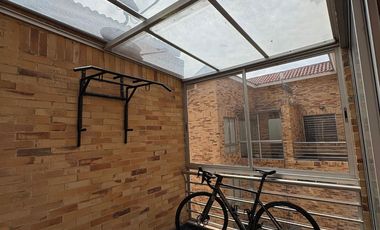 VENDO CASA PINARES DE CHIA