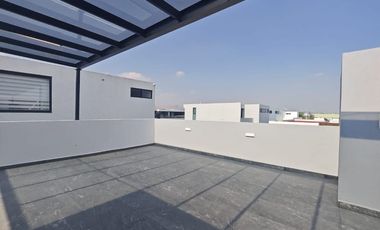 Casa en venta, acabados premium LOMAS ANGELOPOLIS