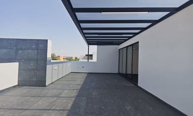 Casa en venta, acabados premium LOMAS ANGELOPOLIS