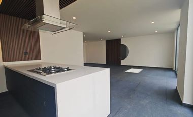 Casa en venta, acabados premium LOMAS ANGELOPOLIS