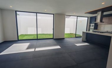 Casa en venta, acabados premium LOMAS ANGELOPOLIS