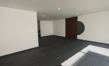 Casa en venta, acabados premium LOMAS ANGELOPOLIS