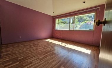 LAS CAÑADAS COTO LA NORIA CASA EN VENTA PARA REMODELAR A CAMPO DE GOLF