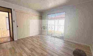 Se vende hermosa casa Areyuna. Colina el Pino