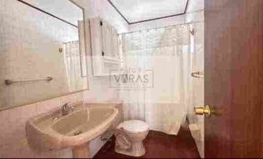 Se vende hermosa casa Areyuna. Colina el Pino