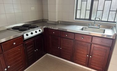 EDIFICIO EN CHAPINERO - 3 APTOS Y 2 OFICINAS - ARRIENDO HOY, DESARROLLO MANANA!