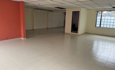 EDIFICIO EN CHAPINERO - 3 APTOS Y 2 OFICINAS - ARRIENDO HOY, DESARROLLO MANANA!