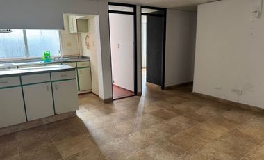EDIFICIO EN CHAPINERO - 3 APTOS Y 2 OFICINAS - ARRIENDO HOY, DESARROLLO MANANA!