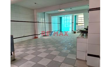 Vendo Casa Ideal Para Inversionistas, Buena Ubicacion En Ate