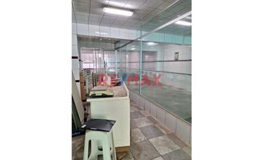 Vendo Casa Ideal Para Inversionistas, Buena Ubicacion En Ate