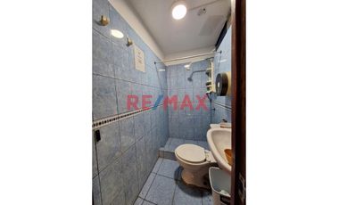 Vendo Casa Ideal Para Inversionistas, Buena Ubicacion En Ate