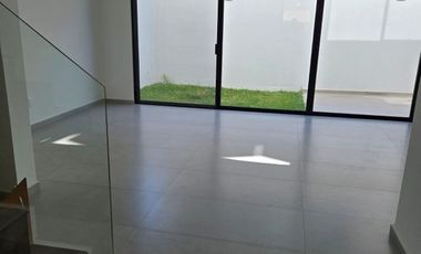 CASA EN VENTA SOLARES COTO EUCALIPTOS