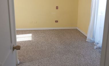 Venta amplia casa 4D3B en sector oriente - Peuco, Villa Las Leyendas