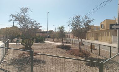 Venta amplia casa 4D3B en sector oriente - Peuco, Villa Las Leyendas
