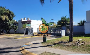 CASA EN COTO PRIVADO EN FRACC. REAL DEL VALLE, TLAJOMULCO