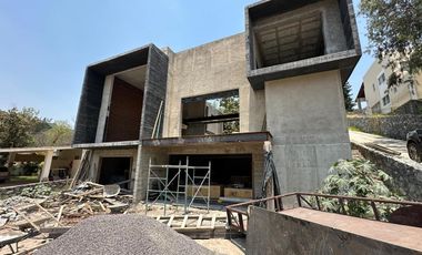 LAS CAÑADAS OPORTUNIDAD CASA EN VENTA OBRA GRIS CON SÓTANO DE 500M2