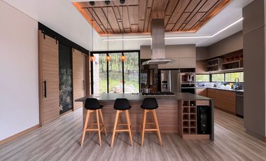 Casa en Arriendo en Altos de Palmas Poblado, Medellin Antioquia