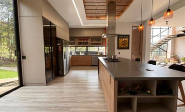 Casa en Arriendo en Altos de Palmas Poblado, Medellin Antioquia