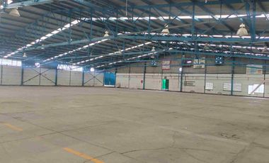 Nave en Renta dentro de Parque Industrial con Vigilancia de 2000 M2