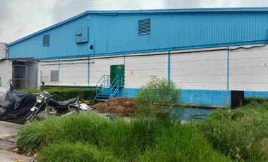 Nave en Renta dentro de Parque Industrial con Vigilancia de 2000 M2