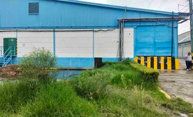 Nave en Renta dentro de Parque Industrial con Vigilancia de 2000 M2