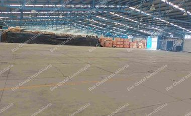 Nave en Renta dentro de Parque Industrial con Vigilancia desde  1652M2 hasta 2200 M2  Transformador Instalado