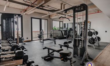 Oficina en venta. Medellín, El Poblado, Manila