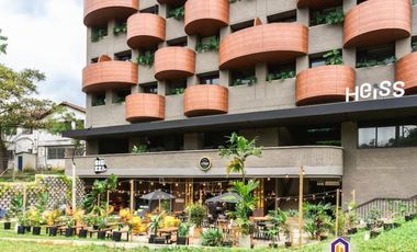 Oficina en venta. Medellín, El Poblado, Manila