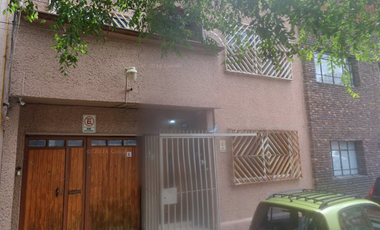 EXELENTE CASA EN RECUPERACION BANCARIA SOLO RECURSOS PROPIOS